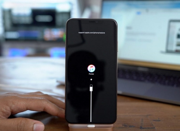 榕江苹果手机维修分享iPhone12进DFU教程 